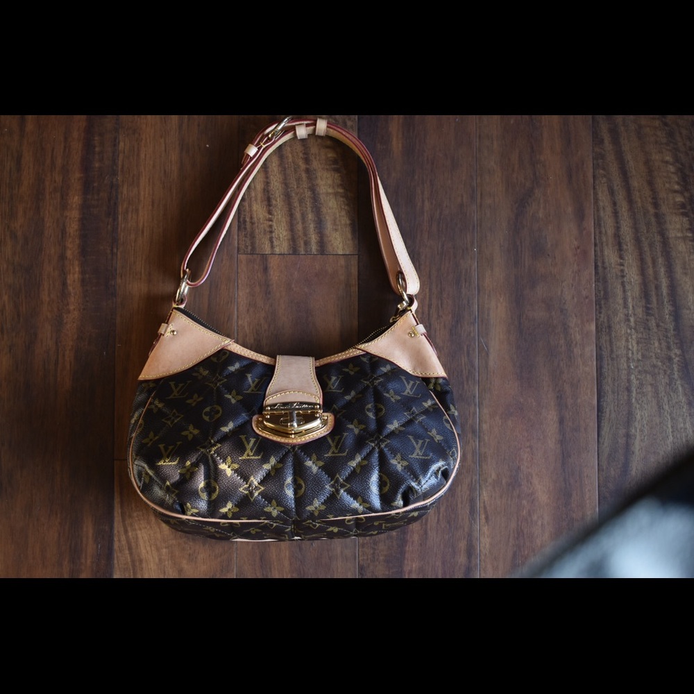 Authentic Louis Vuitton Etoile